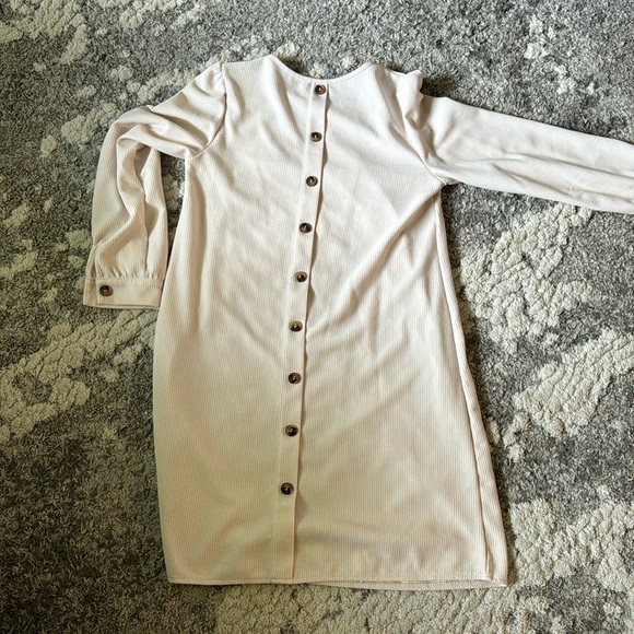 Cream Dress - Picture 5 of 5